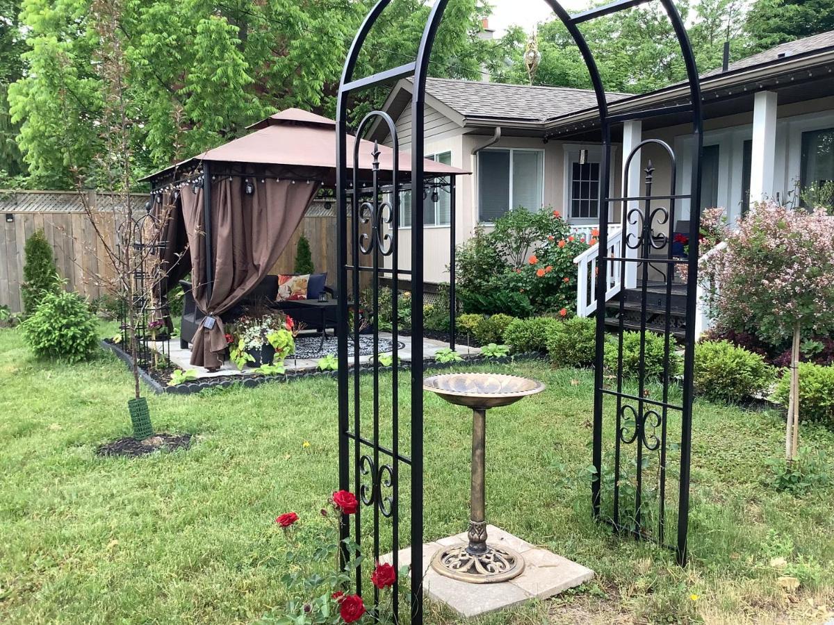 Summer Solstice Bed & Breakfast Niagara-on-the-Lake Exterior foto